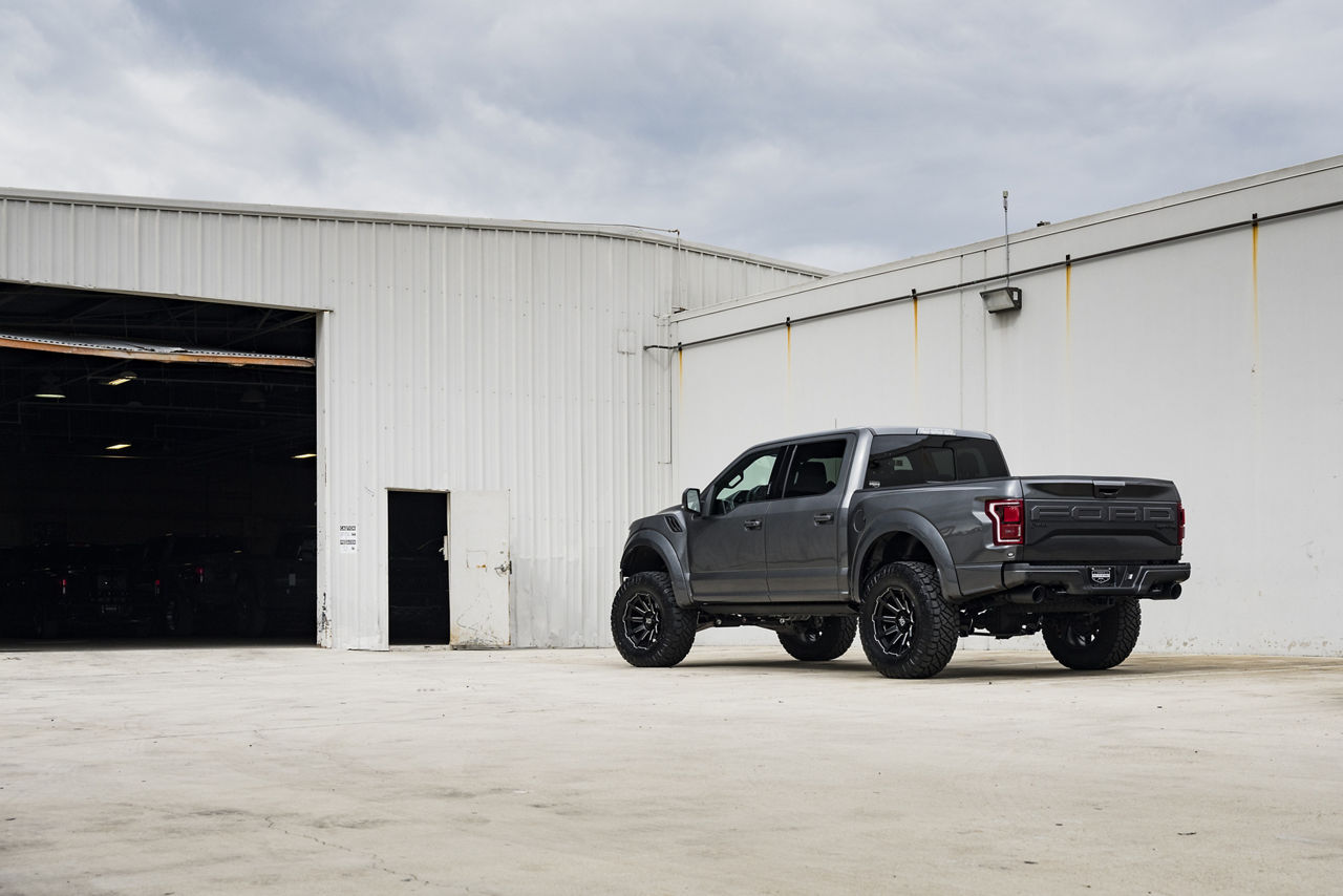 2020 Ford F150 Raptor - XD OUTBREAK - Black | XD Wheels